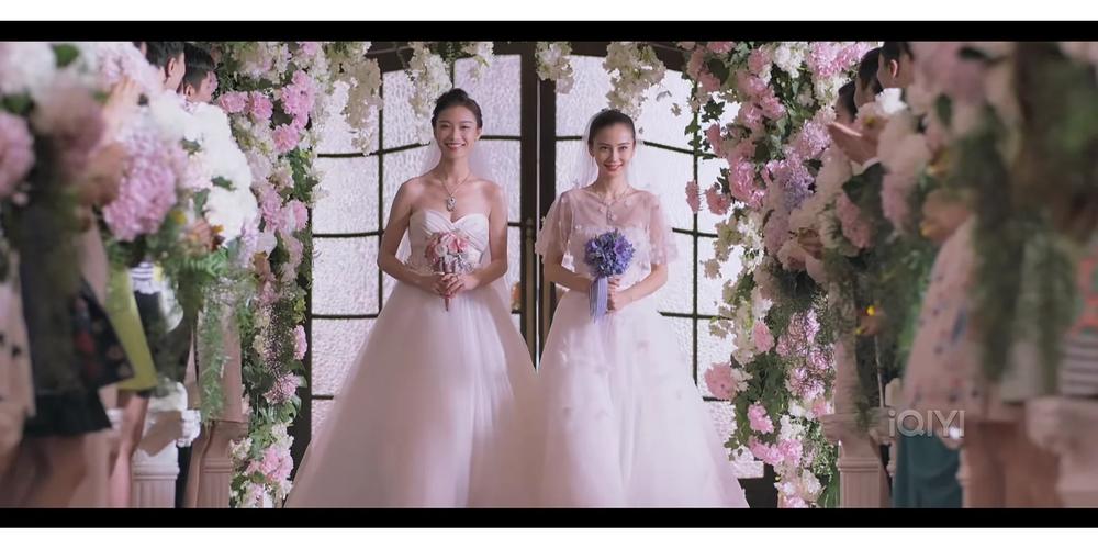 新娘大作战 电影-婚礼-闺蜜-竞争
